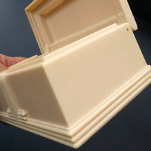 Load image into Gallery viewer, 1930s ART DECO Heavy Early Plastic Cigar or Cigarette Box by Buttner Pipe Company