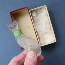 Load image into Gallery viewer, Delightful 1920s CUSSONS Miniature Cat Perfume Bottle or Flacon. 3 inches in height