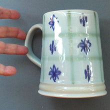 Load image into Gallery viewer, SCOTTISH POTTERY. 1950s Buchan Stoneware Tankard Shape Mug. Rare Abstract Pattern