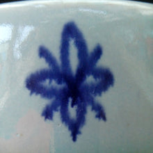 Load image into Gallery viewer, SCOTTISH POTTERY. 1950s Buchan Stoneware Tankard Shape Mug. Rare Abstract Pattern
