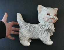 Load image into Gallery viewer, Edeard Mobley White Cat 1960 with Squeaky Noise
