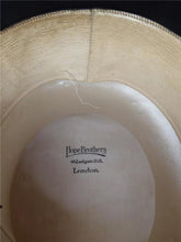 Load image into Gallery viewer, VERY LARGE Genuine Victorian Antique Top Hat. Size 7 1/4+ RARE Coachman&#39;s Rosette
