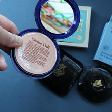 Load image into Gallery viewer, JOB LOT: Three Vintage 1960s Plastic Powder Compacts. Helena Rubinstein, Leichner
