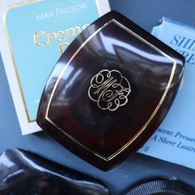 Load image into Gallery viewer, JOB LOT: Three Vintage 1960s Plastic Powder Compacts. Helena Rubinstein, Leichner
