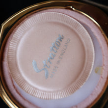 Load image into Gallery viewer, JOB LOT: Five Vintage 1950s / 1960s Gold-Tone Powder Compacts
