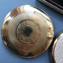 Load image into Gallery viewer, JOB LOT: Five Vintage 1950s / 1960s Gold-Tone Powder Compacts

