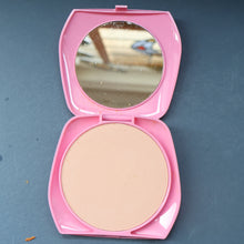 Load image into Gallery viewer, JOB LOT: Four Vintage 1950s / 1960s Plastic Powder Compacts by Evette, Goya and Gala of London
