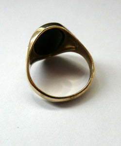 Vintnage GOLD Signet Ring with Polished Oval Black Onyx Inclusion. UK Ring Size U