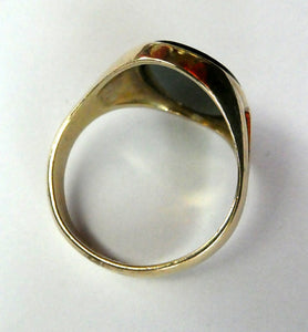 Vintage GOLD Signet Ring with Polished Oval Black Onyx Inclusion. UK Ring Size U