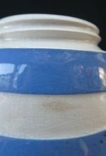 Load image into Gallery viewer, Vintage TG Green CORNISHWARE Flour Shaker Pot. Green Shield Mark
