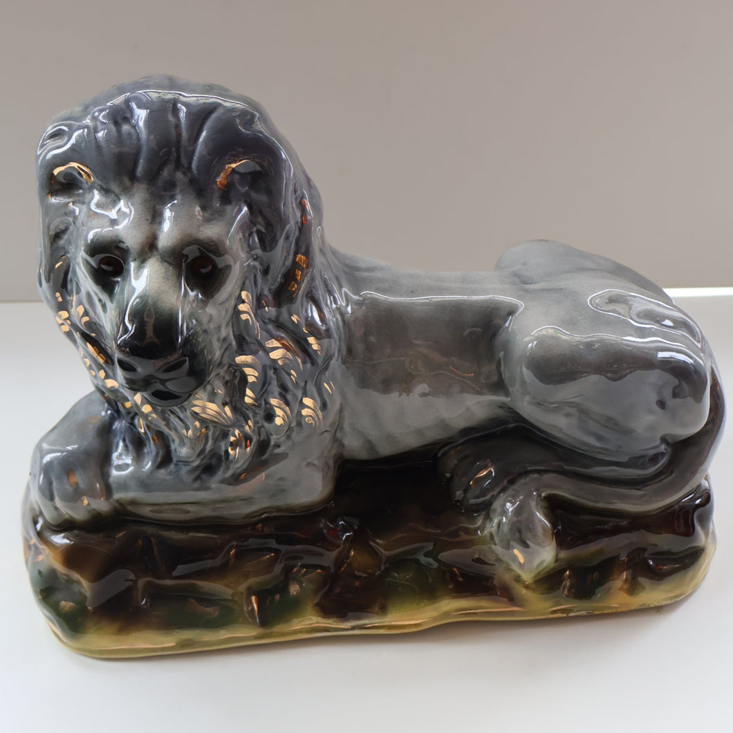 SCOTTISH POTTERY Antique SINGLE VICTORIAN Bo'ness Pottery Large Recumbent Lion, c 1900