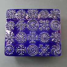 Load image into Gallery viewer, Vintage PORTMEIRION Glossy Blue TOTEM Ceramic Lidded Box or Butter Dish

