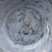 Load image into Gallery viewer, SCOTTISH GLASS. Collectable 1950s Vasart Plate with Shallow Dip. 7 inches (F)
