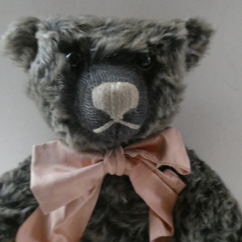 LARGE Steiff Bear with GROWLER. Limited Edition 2007. British Collector's Club. 