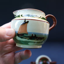 Load image into Gallery viewer, 1940s/ 1950s TORQUAY POTTERY (Longpark, Devon) Souvenir Motto Ware GREAT YARMOUTH
