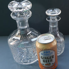 Load image into Gallery viewer, EDINBURGH CRYSTAL. Vintage PAIR of 1980s Mallet Shape Whisky Decanters STAR OF EDINBURGH Pattern
