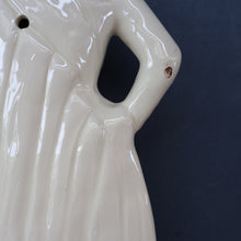 Load image into Gallery viewer, LARGE Genuine Staffordshire Figurine of ROB ROY. 18 inches in height. EXCELLENT CONDITION

