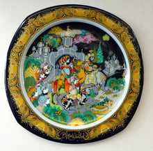 Load image into Gallery viewer,  BJORN WIINBLAD Large Porcelain Wall Plate. CHRISTMAS 1985 Rosenthal Studio-Line. 11 INCHE

