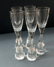 Load image into Gallery viewer, 1950s HOLMEGAARD Princess Schnapps Glasses with Internal Bubble
