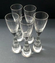 Load image into Gallery viewer, 1950s HOLMEGAARD Princess Schnapps Glasses with Internal Bubble
