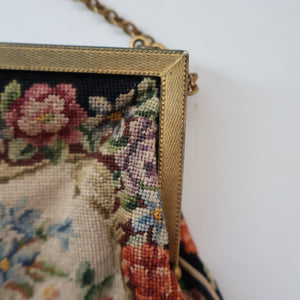 Vintage 1940s British PETIT POINT Tapestry Handbag or Evening Bag with Pink Roses Design. Excellent Condition