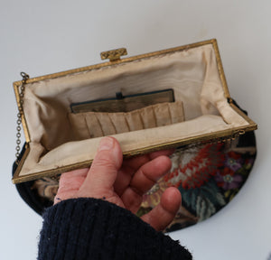 Larger Vintage 1940s British PETIT POINT Tapestry Handbag or Evening Bag with Pink Roses Design. Excellent Condition