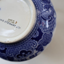 Load image into Gallery viewer, EXCELLENT. Vintage 1930s Shelley &quot;Jamie Stuart &quot; Scotch Whisky Liqueur Jug
