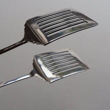 Load image into Gallery viewer, SOLID SILVER with London Hallmark (1906). Edwardian Antique Asparagus Tongs or Pastry Servers
