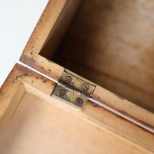 Load image into Gallery viewer, THE BANDSTAND. Antique 19th Century MAUCHLINE Trinket Box. Scottish International Exhibition Edinburgh 1886

