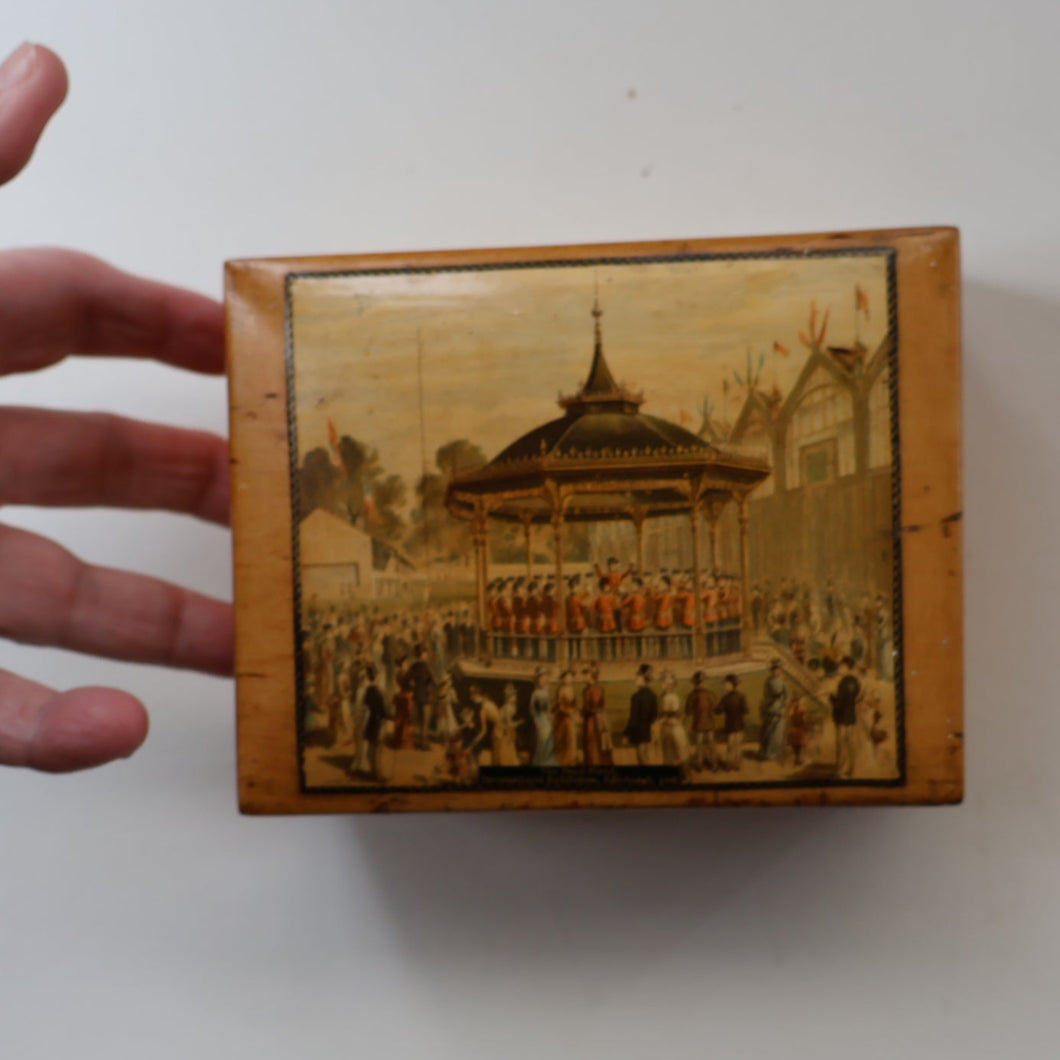 THE BANDSTAND. Antique 19th Century MAUCHLINE Trinket Box. Scottish International Exhibition Edinburgh 1886