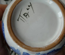 Load image into Gallery viewer, Pair of 1950s Italian Hand Painted Vases by FRATELLI FANCUILLACCI
