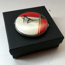 Load image into Gallery viewer, Rare 1930s ART DECO Miniature Powder Compact by RAVON / CUSSONS. Dancing Lady on Lid
