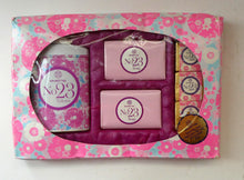 Load image into Gallery viewer, Vintage 1960s FLOWER POWER Cosmetics. 1960s No.23 by Evette. Powder, Soaps and Bath Cubes 
