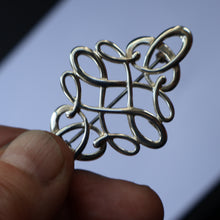 Load image into Gallery viewer, Vintage 1970s OLA GORIE Scottish Silver TUDOR DESIGN Brooch
