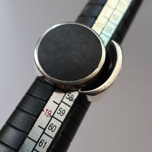 Load image into Gallery viewer, Stylist 1970s Brutalist HALLMARKED Silver Ring by Ralph Weston for Cado Designs. UK Size O
