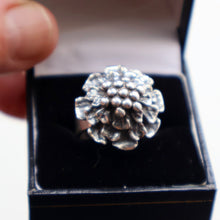 Load image into Gallery viewer, Made in Finland. Fabulous Scandinavian 1974 Vintage Silver Ring by Pentti Sarpaneva
