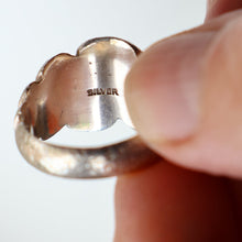 Load image into Gallery viewer, Vintage 1970s Chunky Silver Brutalist Signet Ring.  Size Q
