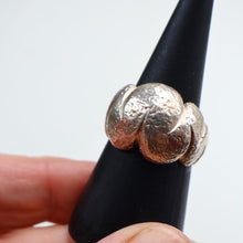 Load image into Gallery viewer, Vintage 1970s Chunky Silver Brutalist Signet Ring.  Size Q
