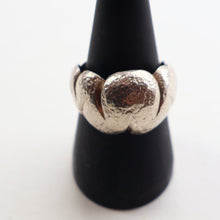 Load image into Gallery viewer, Vintage 1970s Chunky Silver Brutalist Signet Ring.  Size Q
