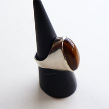 Load image into Gallery viewer, Vintage 1977 Hallmarked Space Age Silver Rings with Oval Tiger&#39;s Eye Inclusion. Size O
