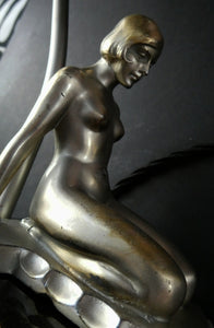 Stunning 1930s ART DECO Metal Table Lamp. Silver-Tone Kneeling Nude. Pink Glass Shade