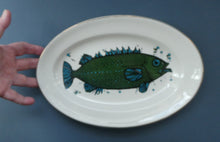 Load image into Gallery viewer, 1970&#39;s AQUARIUS Oval Plate. WASHINGTON POTTERY. Quirky Green Fish
