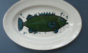 1970's AQUARIUS Oval Plate. WASHINGTON POTTERY. Quirky Green Fish