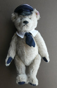 LARGE Steiff Bear. Limited Edition 2004. Captain Mach. The CONCORDE BEAR