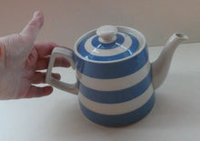 Load image into Gallery viewer, Vintage TG Green CORNISHWARE Teapot with Old Green Shield Mark 
