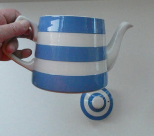 Vintage TG Green CORNISHWARE Teapot with Old Green Shield Mark 