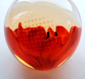 CAITHNESS GLASS. Vintage 1999 Paperweight. RED POPPY by Helen MacDonald