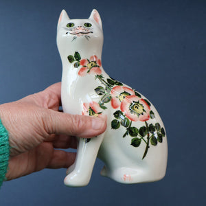 SCOTTISH POTTERY. Collectable GRISELDA HILL POTTERY (Wemyss Ware). Cat with Wild Roses Decoration