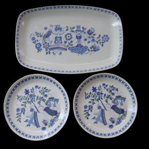 THREE PIECES of Vintage Norwegian Ceramics by Figgjo Flint: Lotte Design. Large Oblong Dish and Two Side Plates