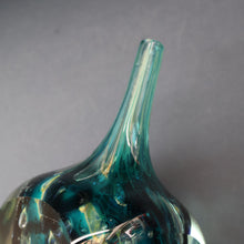 Load image into Gallery viewer, 1970s Mdina Glass FACETED CUBE VASE. Signed by Eric Dobson 1976
